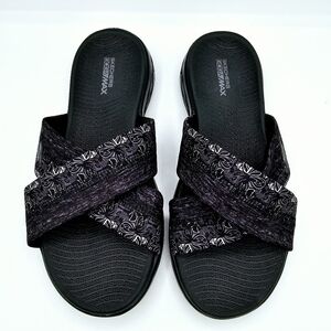 Skechers GOGA Max Go Walk Flex Sandal-Impressed Slide Black & Gray